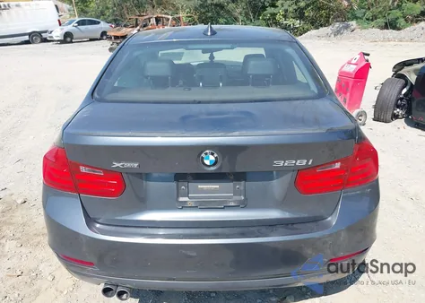 2015 BMW 328I xDrive z USA, uszkodzony, nr VIN WBA3B5G54FNS18909